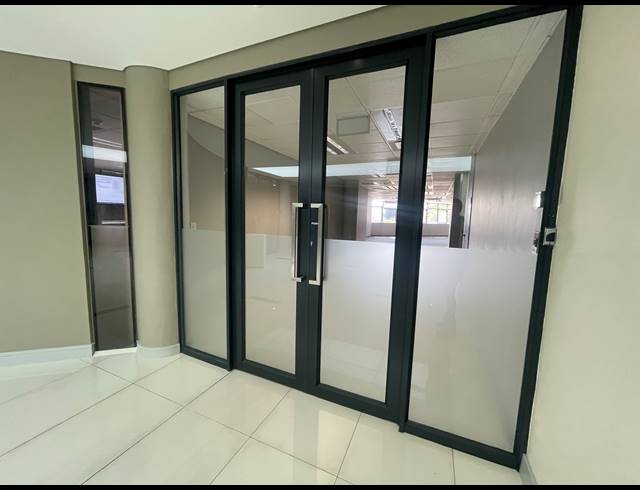 436M² OFFICE TO LET IN PARKTOWN